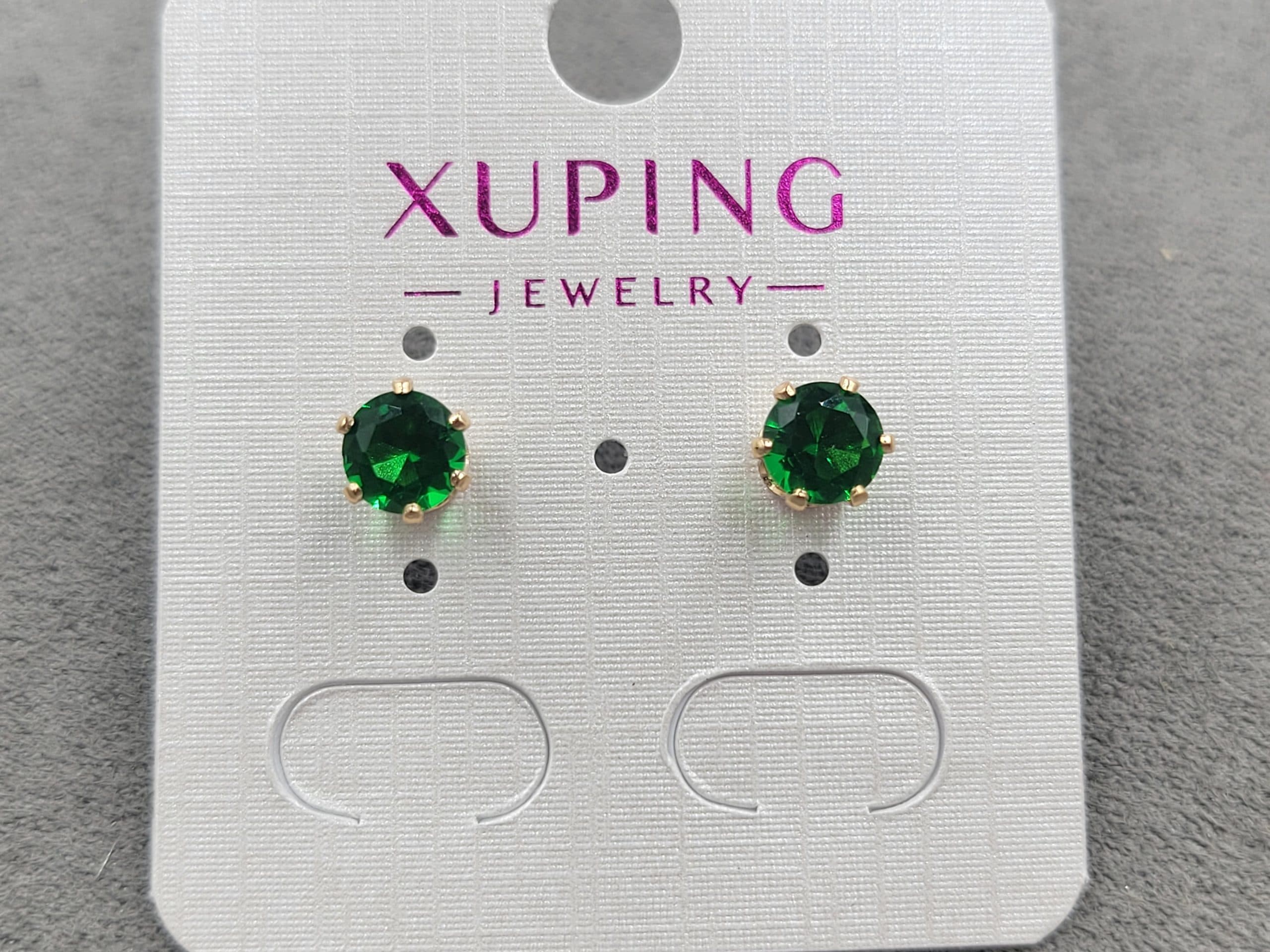 Гвоздики Xuping с зеленим стразом 6 мм колір 18к