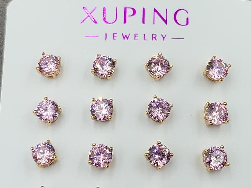 Гвоздики 5 мм Xuping с рожевим стразом колір 18к