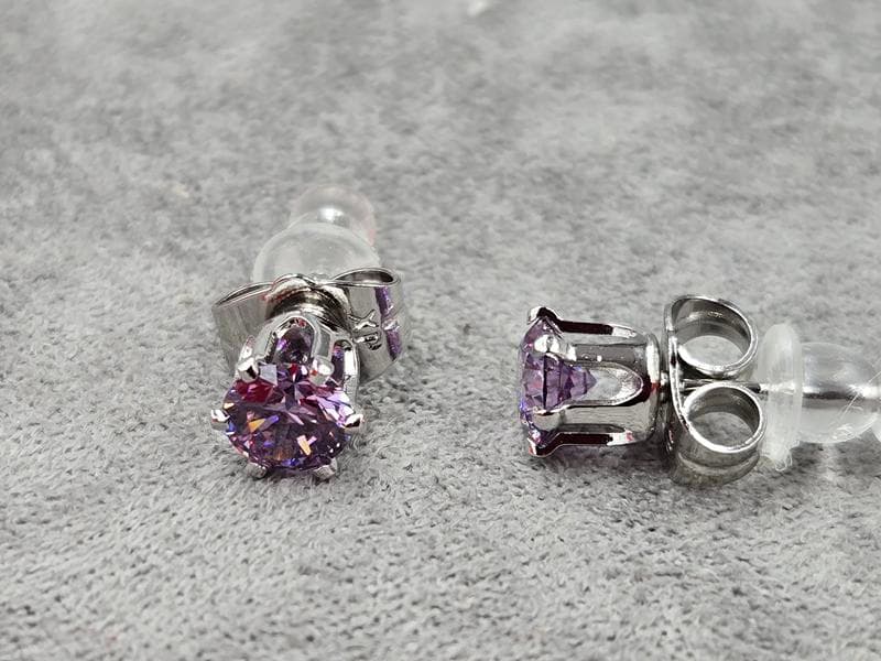 Гвоздики Xuping з аметистовим стразом 5 мм родій