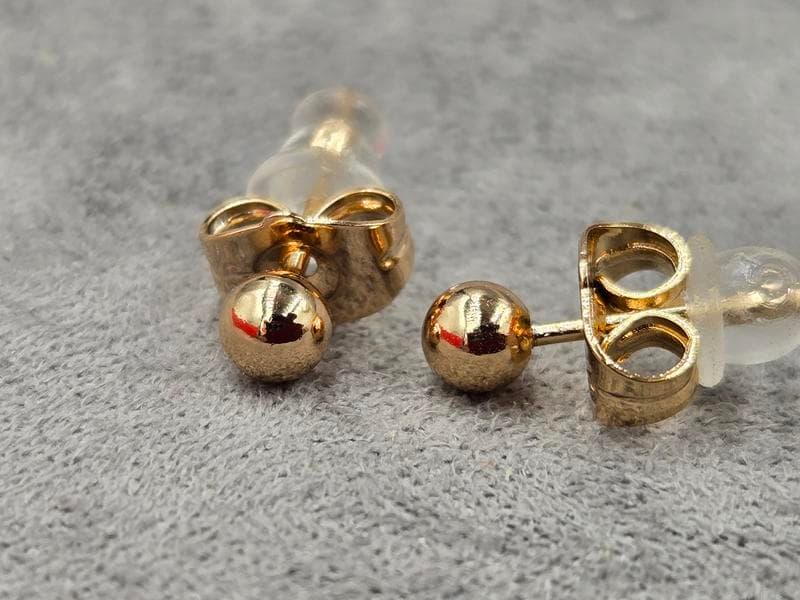 Гвоздики Xuping 5 мм колір 18к