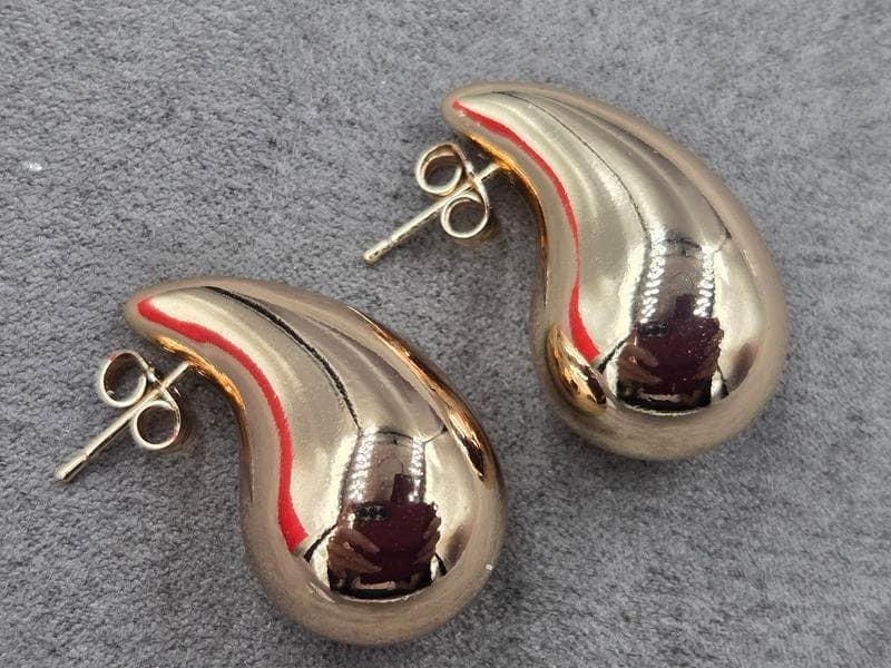 Гвоздики Xuping 16,5 мм высота 31 мм колір 18к