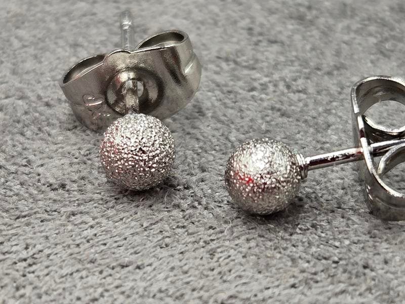 Гвоздики Xuping 4 мм родій