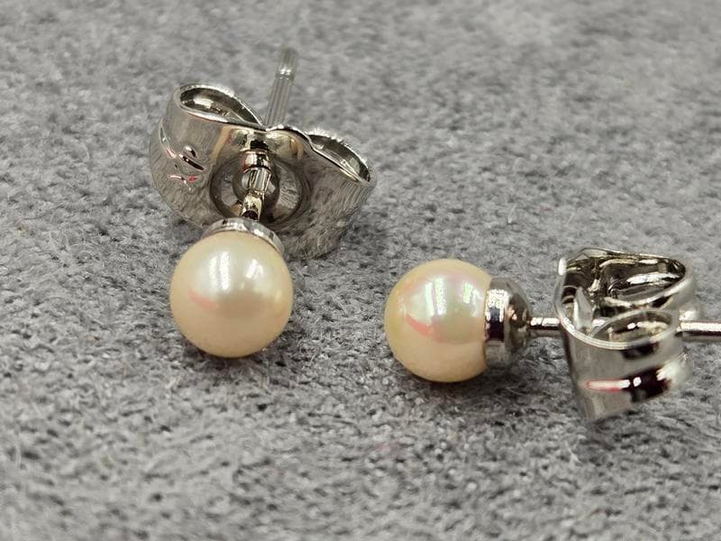 Гвоздики Xuping 4 мм родій