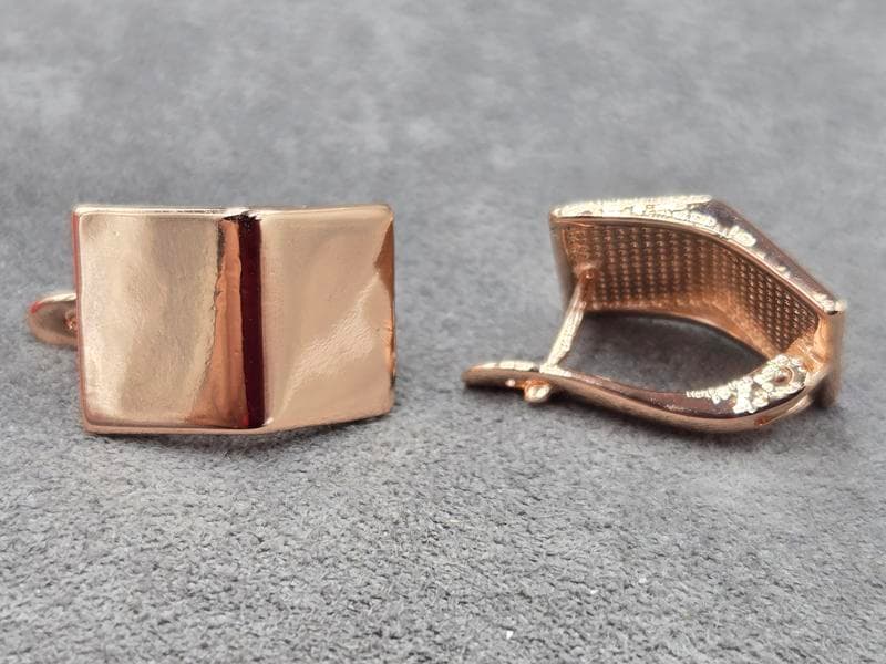 Сережки Fallon 12*17 мм англійський замок колір золото