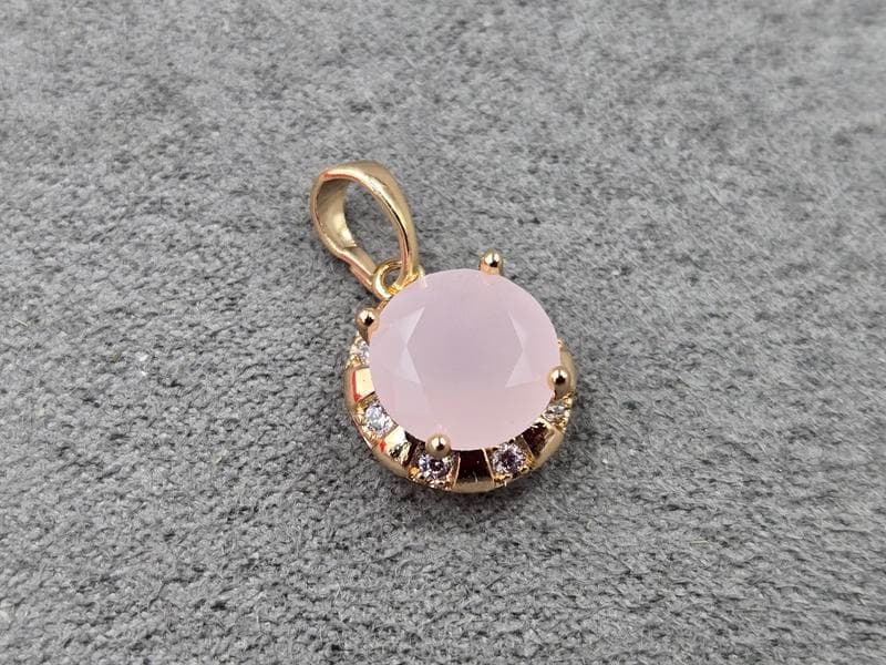 Кулон Xuping 11 мм висота 19 мм з рожевим опаловим стразом колір 18к