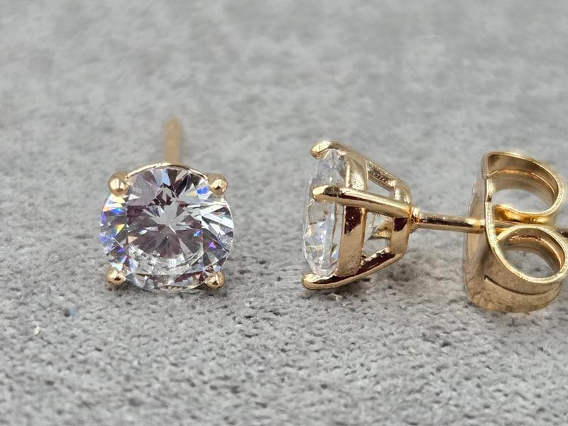 Гвоздики Xuping 6 мм колір 18к