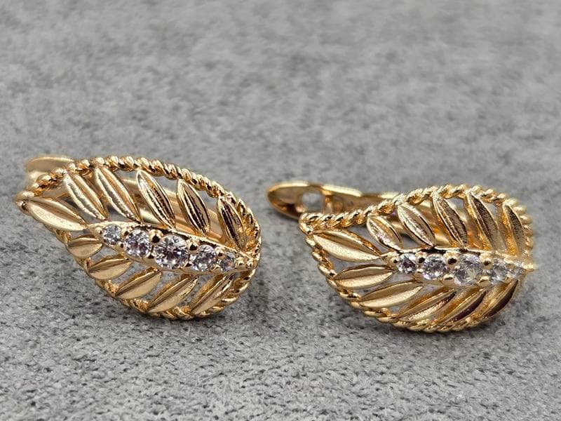 Сережки Xuping 9 мм висота 15 мм англійський замок колір 18к