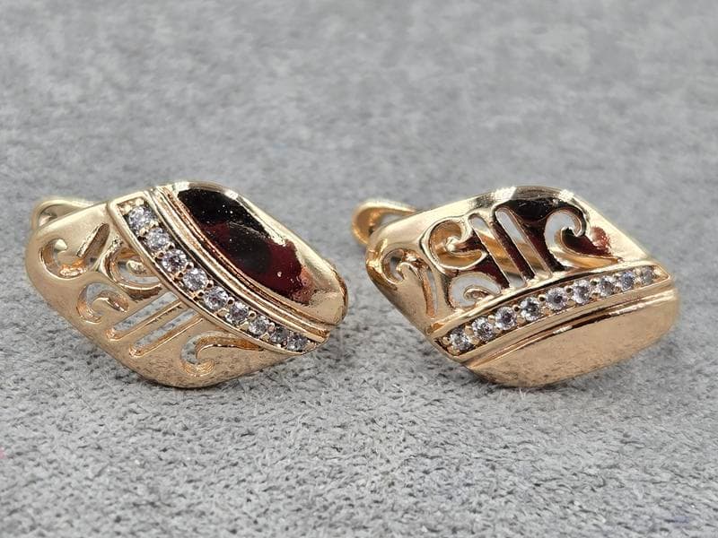 Сережки Xuping 10 мм висота 15 мм англійський замок колір 18к