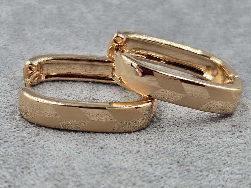 Сережки Xuping 4 мм висота 20 мм колір 18к