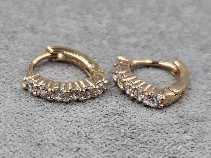 Сережки Xuping 2 мм висота 12 мм колір 18к