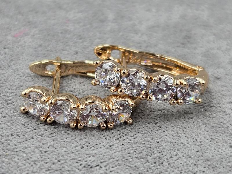 Сережки Xuping 4 мм висота 16 мм англійський замок колір 18к