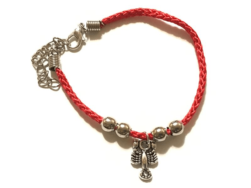 Красная нить *скорпион* 10 штук