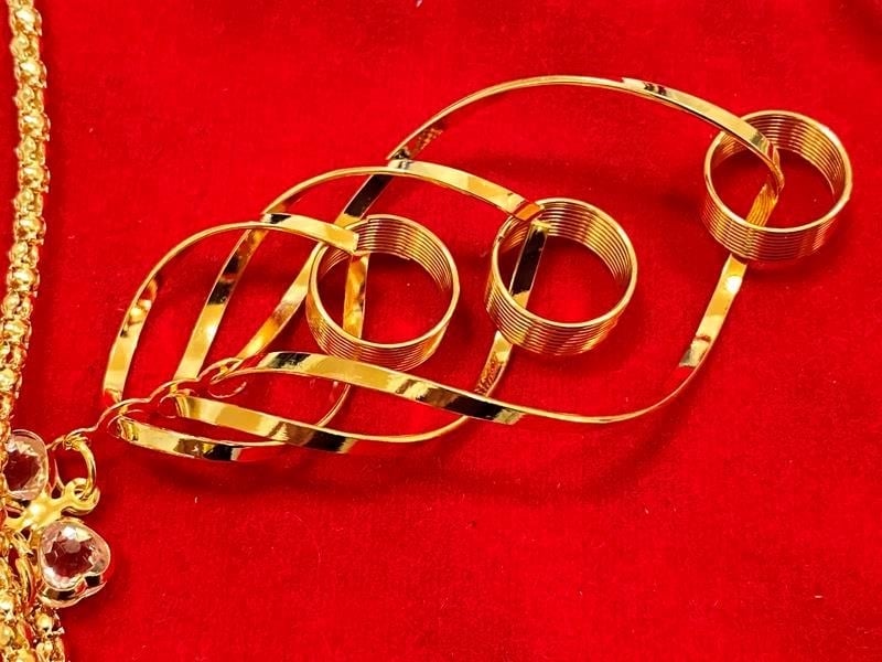 Кулон 70 см цвет золото