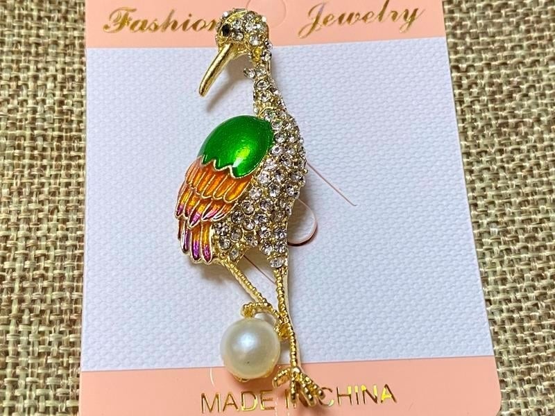 Брошь цапля