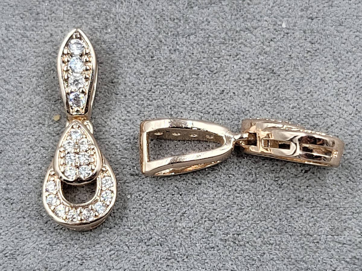 Держатель 13,2*8,8 цвет золото с фианитами гиппоаллергенный сплав