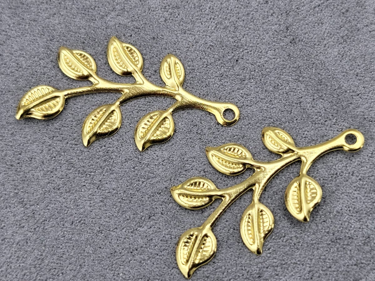 Веточка 19*36 мм 50 шт цвет лимонное золото