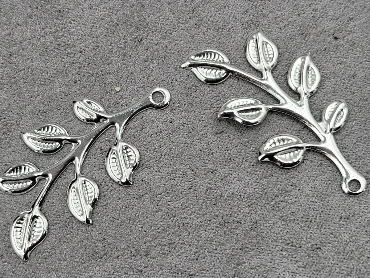 Веточка 19*36 мм 50 шт цвет сталь