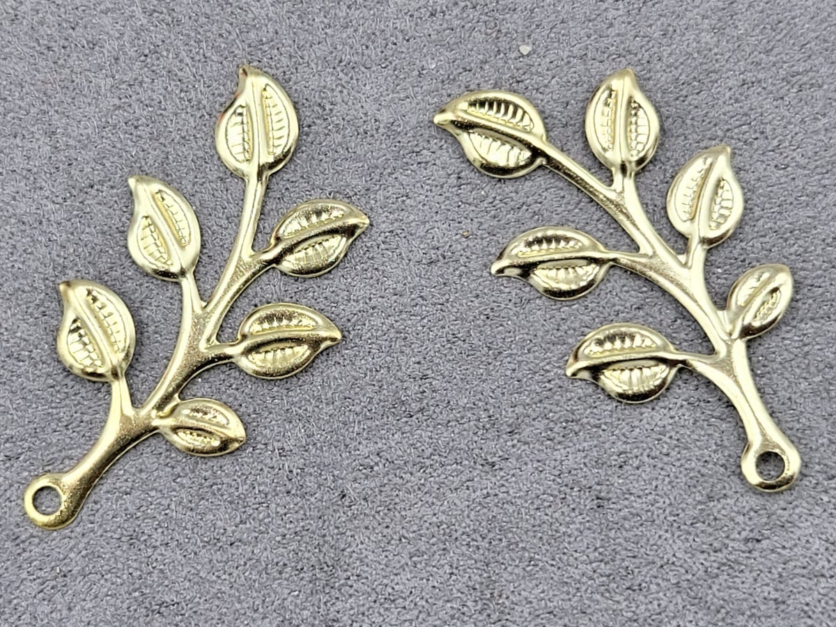 Веточка 19*36 мм 50 шт цвет светлое золото