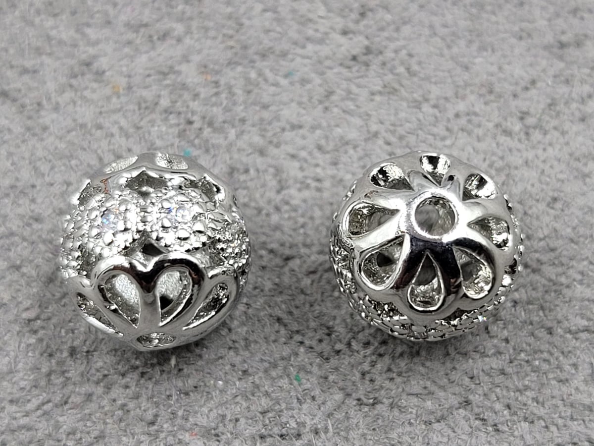 Бусина куля 8 мм родій з білими фіанітами (гіпоалергенний сплав)