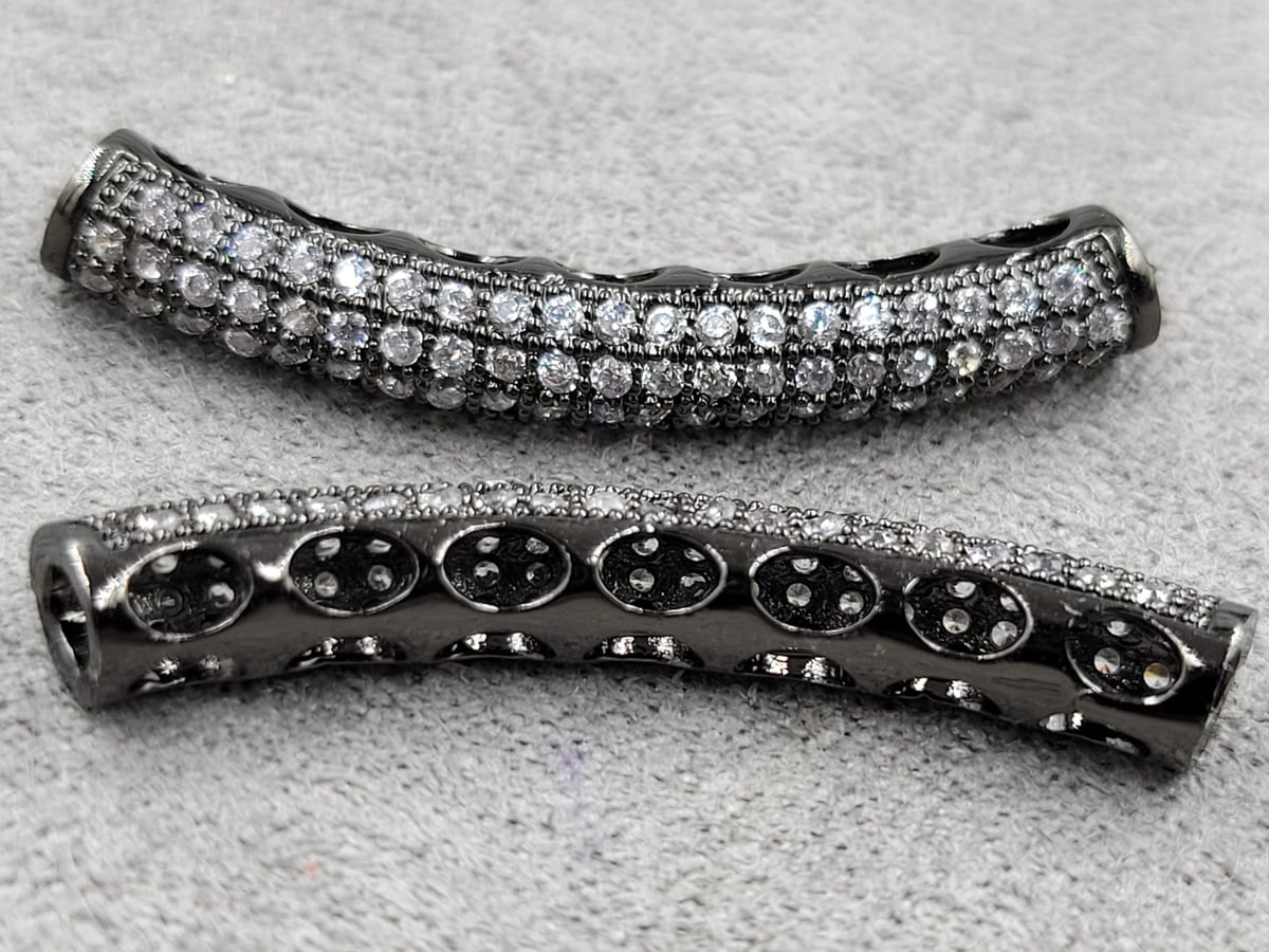 Бусина трубочка 31*5 мм чорний з білими фіанітами (гіпоалергений сплав)