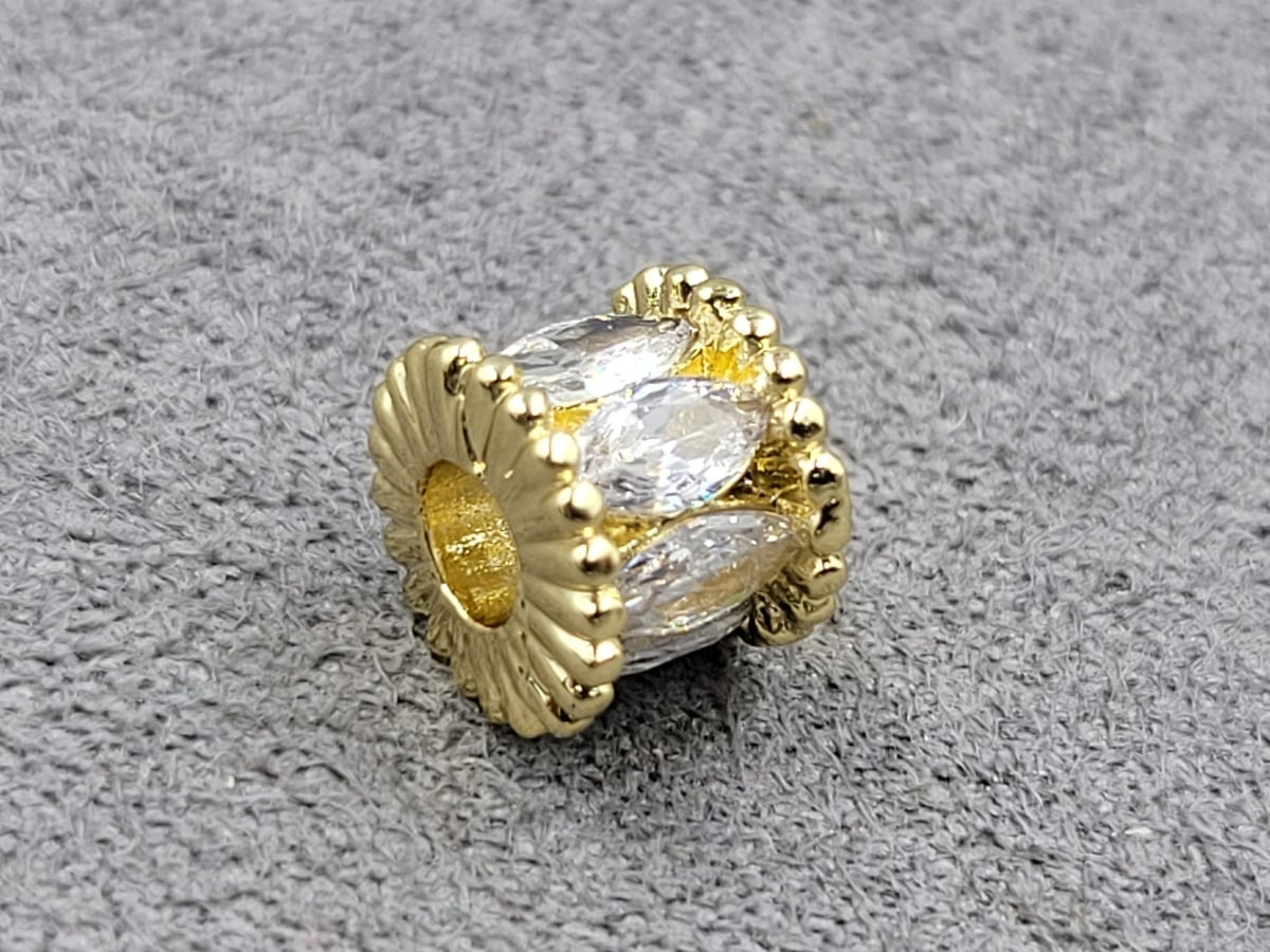 Бусина 8*6,5 мм з фіанітами колір лимоне золото (гіпоалергений сплав)