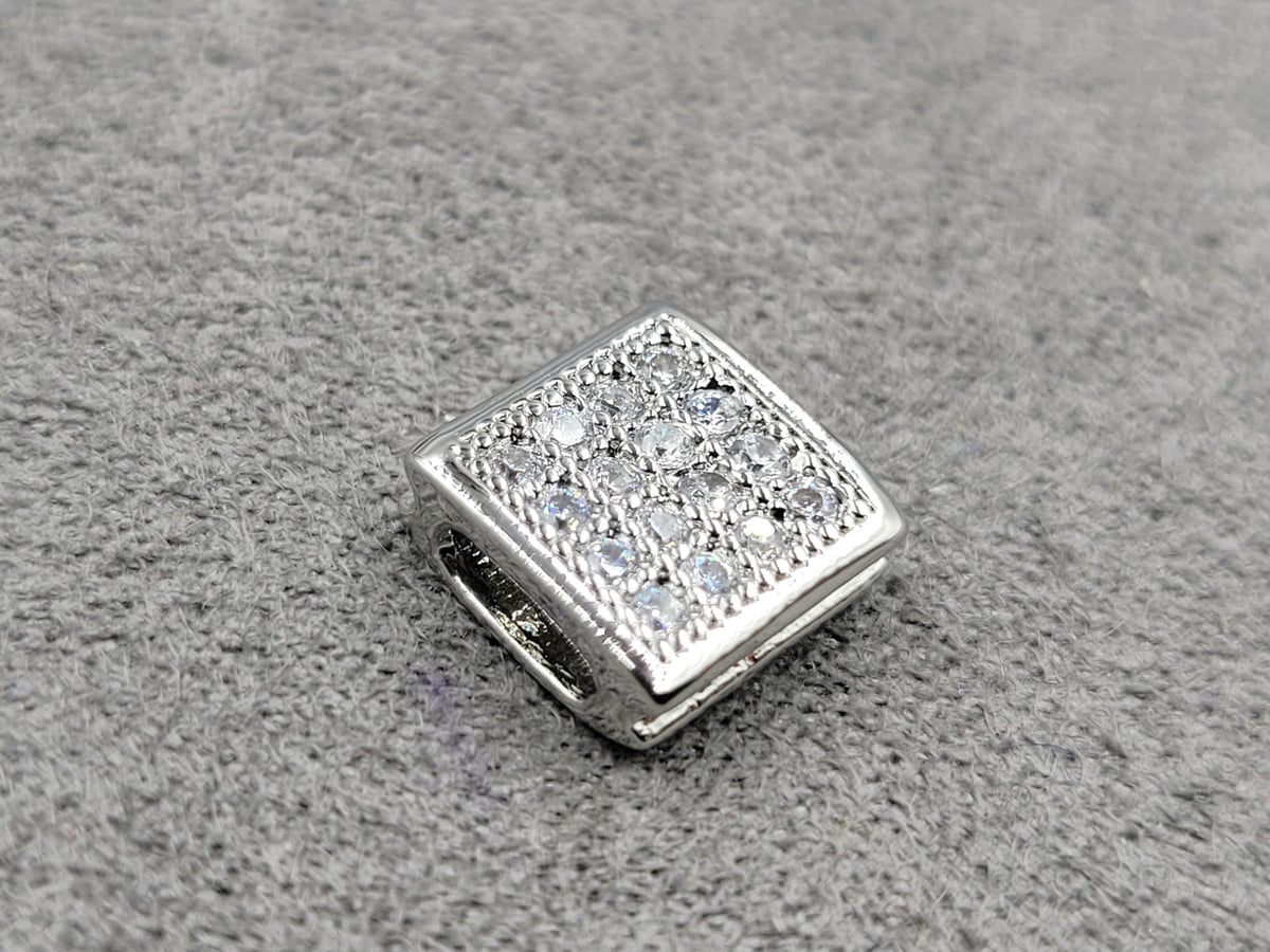 Бусина 9,4 мм т.3,8 мм з фіанітами родій (гіпоалергений сплав)