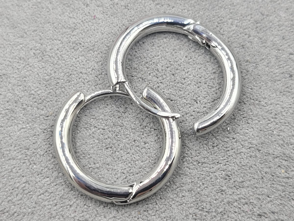 Швенза бублик 18 мм т.3 мм колір сталь ( гипоалергений сплав)