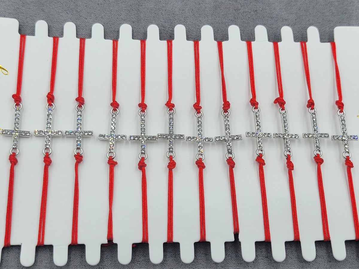 Браслети 12 шт червона нитка з хрестиком колір срібло