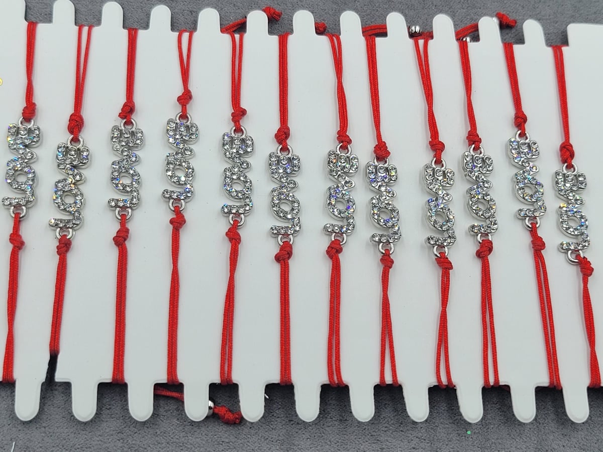 Браслети 12 шт червона нитка Love колір срібло