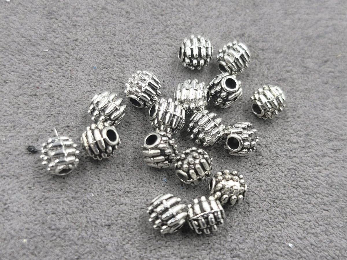 Бусина 4 мм 90 шт металічна