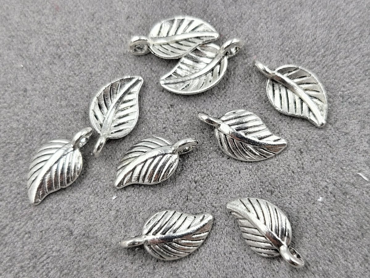 Підвіска лист 7*14 мм 64 шт металічна