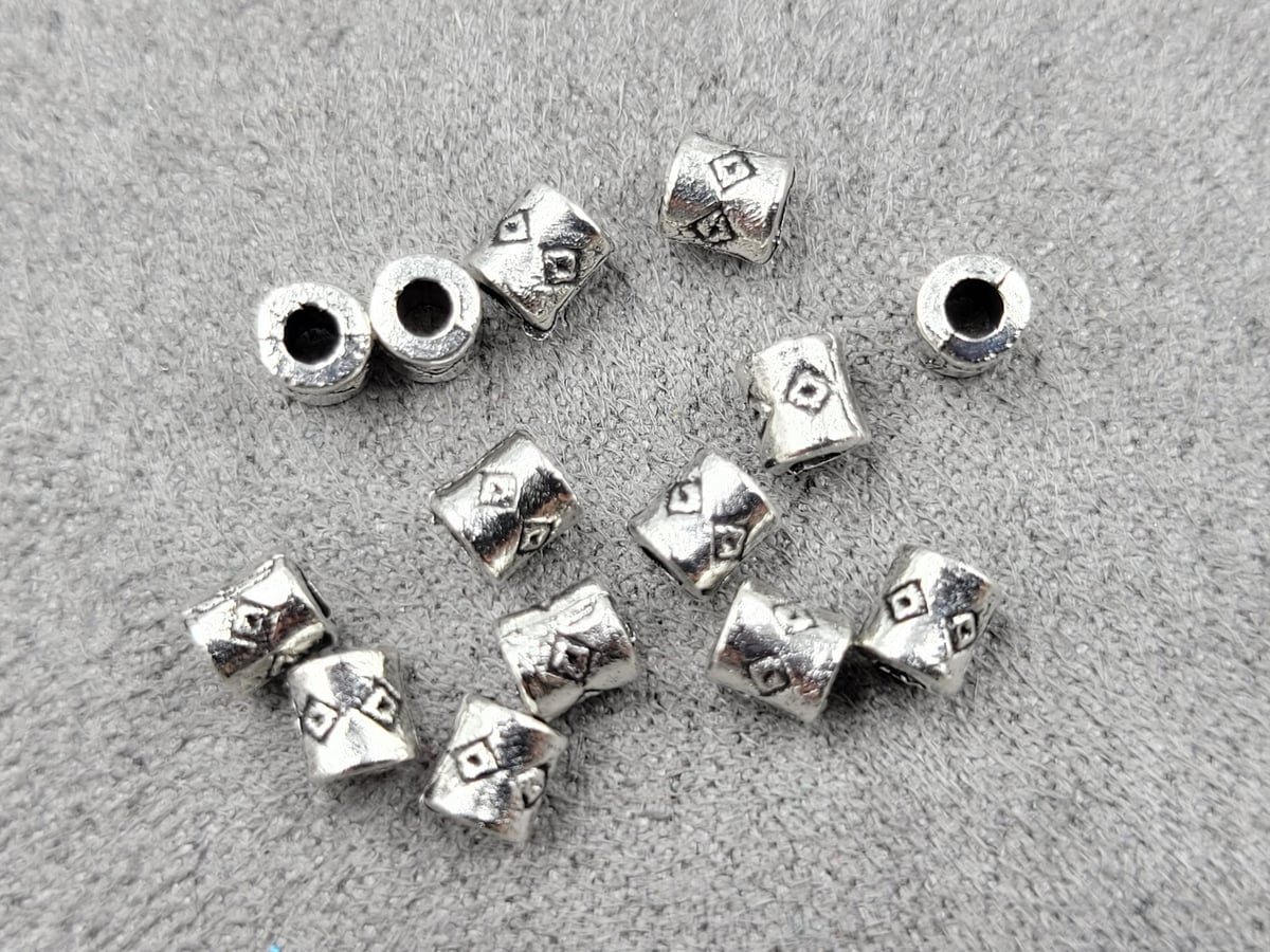 Бусина 3,7*4,2 мм 140 шт металічна