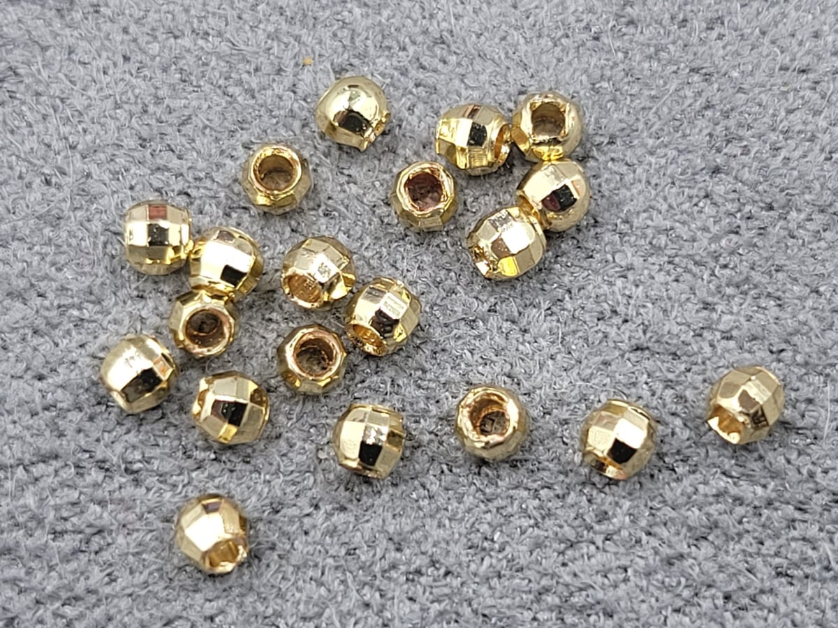 Кулі 2 мм грань колір золото 20 шт (гіпоалергений сплав)