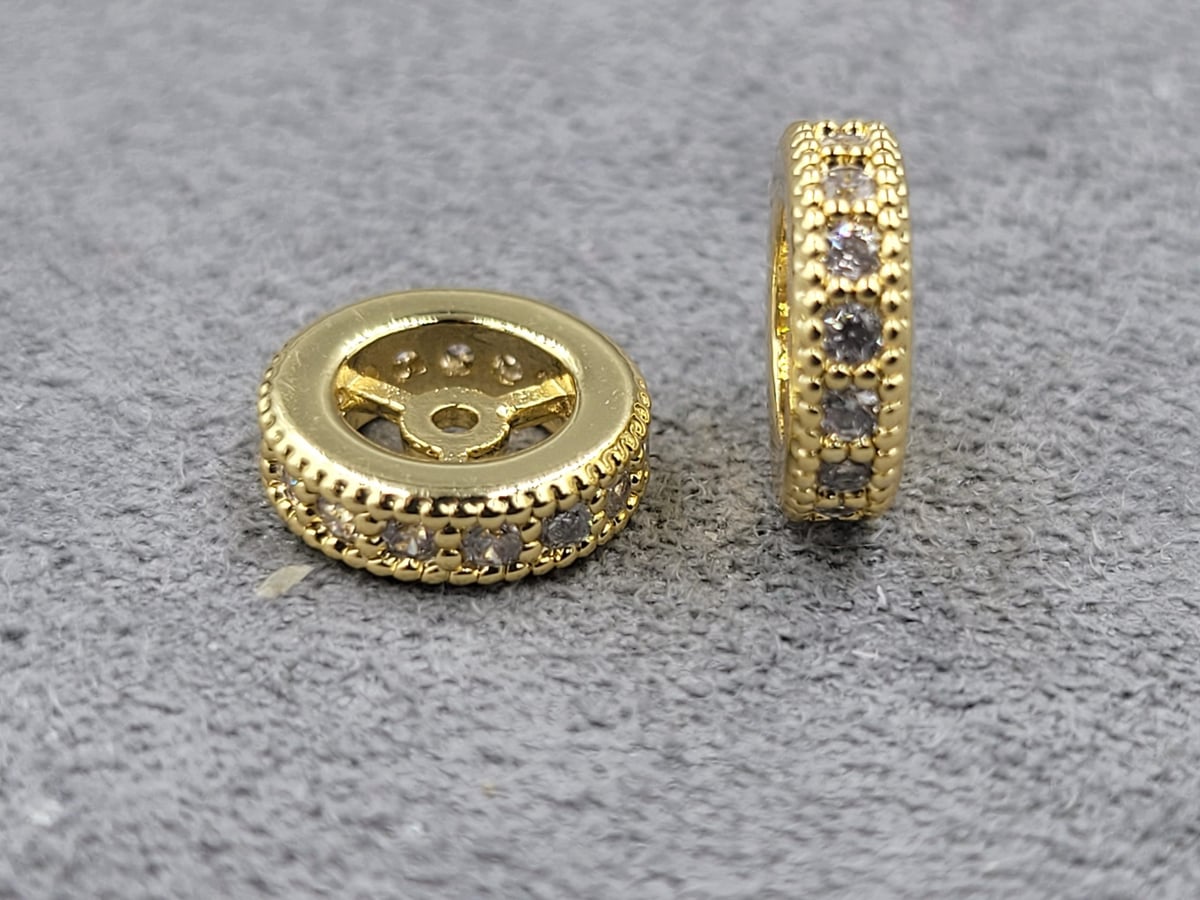 Рондель 9,5 мм т. 2,6 мм лимонний з білими фіанітами (гиппоаллергенный сплав