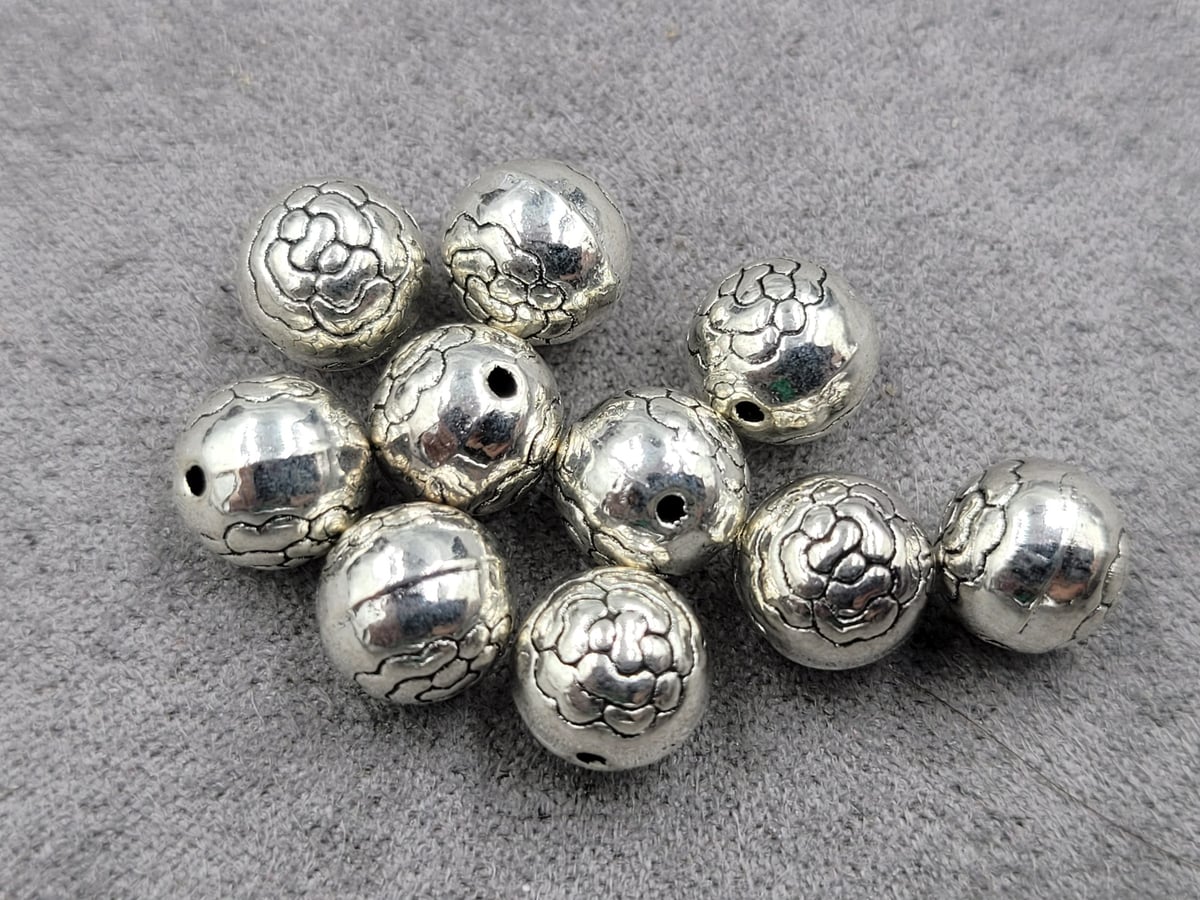 Бусини 8 мм 15 шт металічні