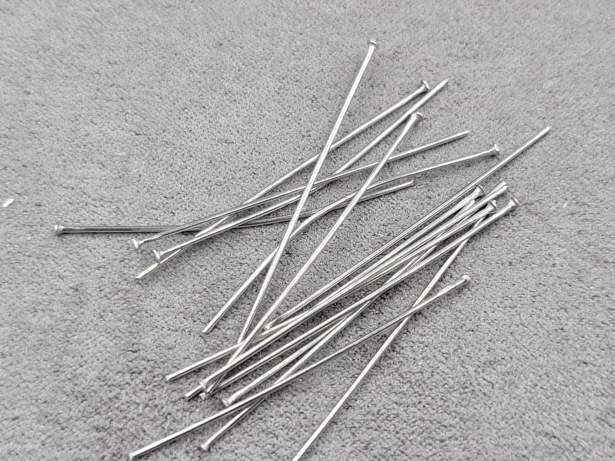 Гвоздики 4 см основа 1,4 мм 50 шт нержавіюча сталь