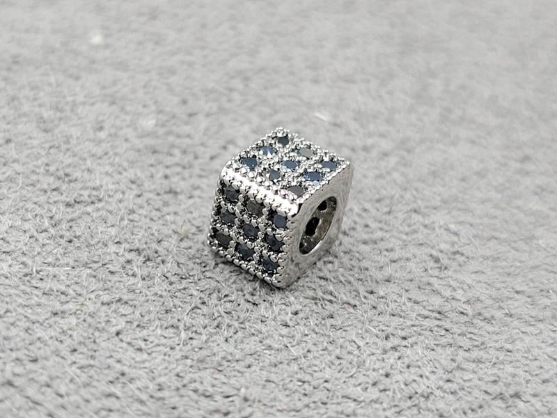 Бусина кубик 5*6 мм родій з чорними фіанітами (гіпоалергений сплав)