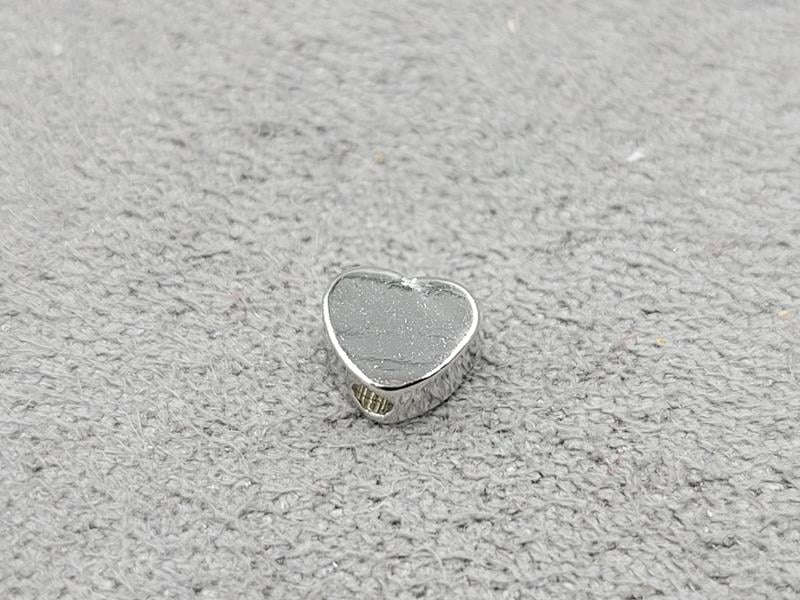 Бусина серце 4,4*5 мм родій (гіпоалергений сплав)