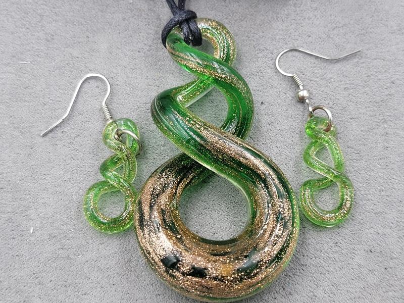 Комплект кулон 35*67 мм + серьги 12*26 мм