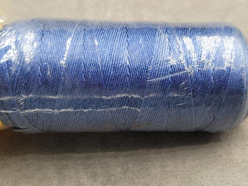 Нитки світло сині