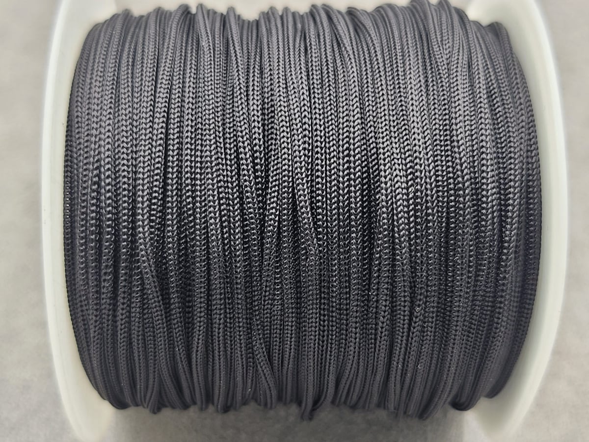 Шнур 0,6 мм нейлон 18 метрів колір чорний