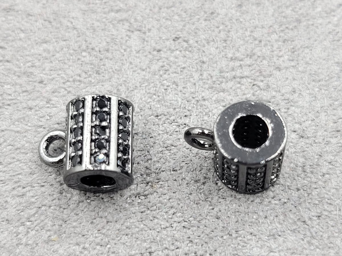 Бейл 6*7 мм чорний з чорними фіанітами (гіпоалергений сплав)
