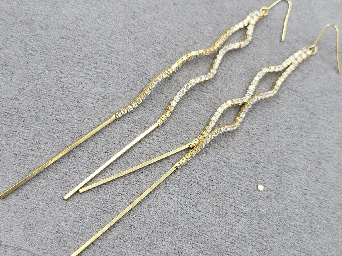 Сережки 2 мм довжина 10 см