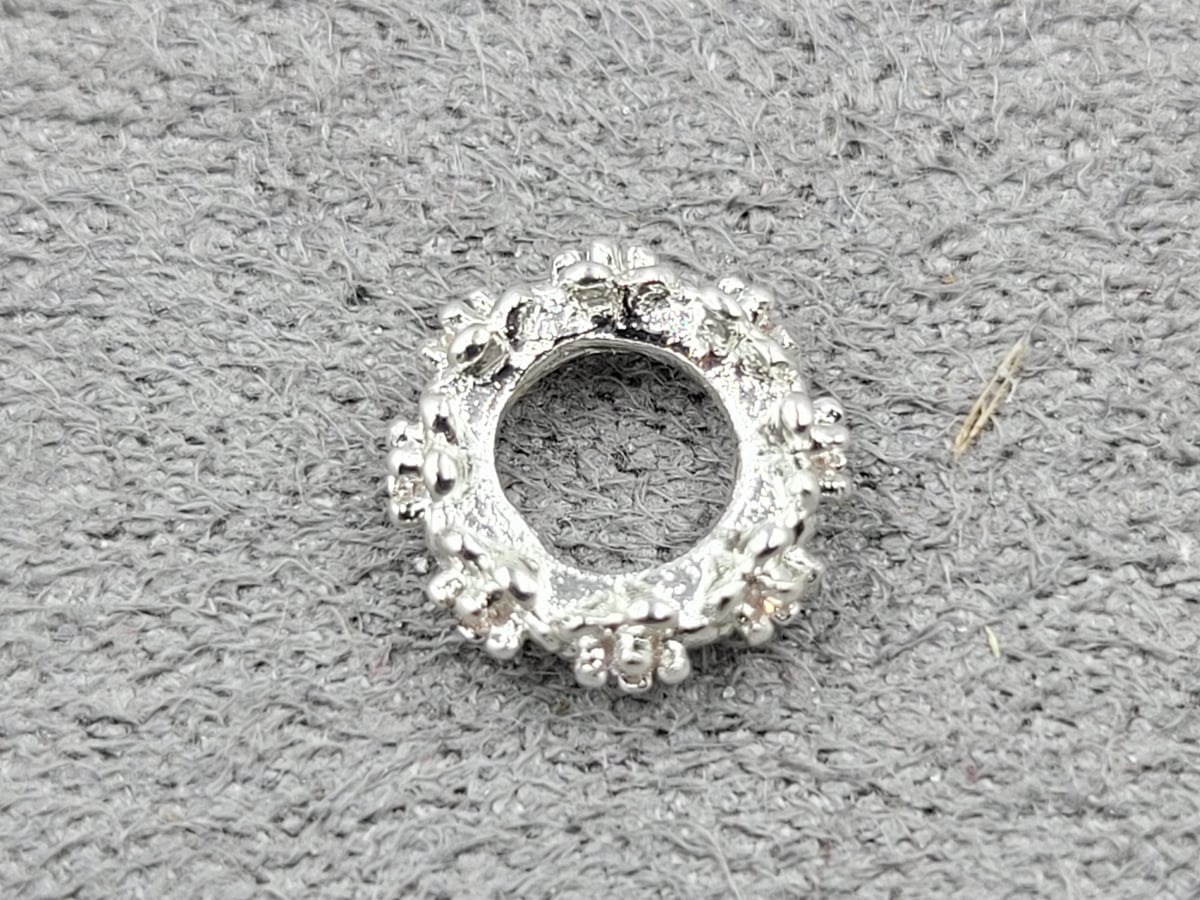 Рондель 3*8 мм отв. 4 мм колір срібло (гіпоалергений сплав)