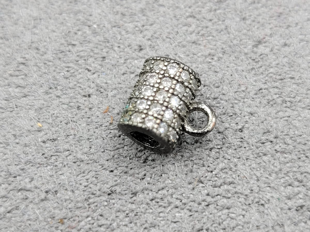 Бейл 7,1*5,2 (отверстие 2,4)с фианитами ( гипоаллергенный сплав)