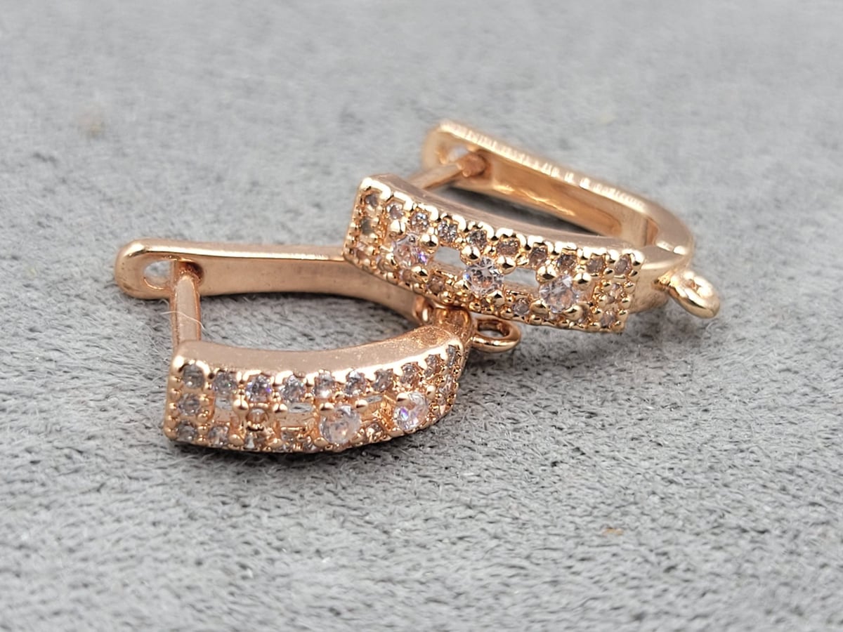 Швенза 4*17 мм колір рожеве золото ( гіпоалергений сплав)