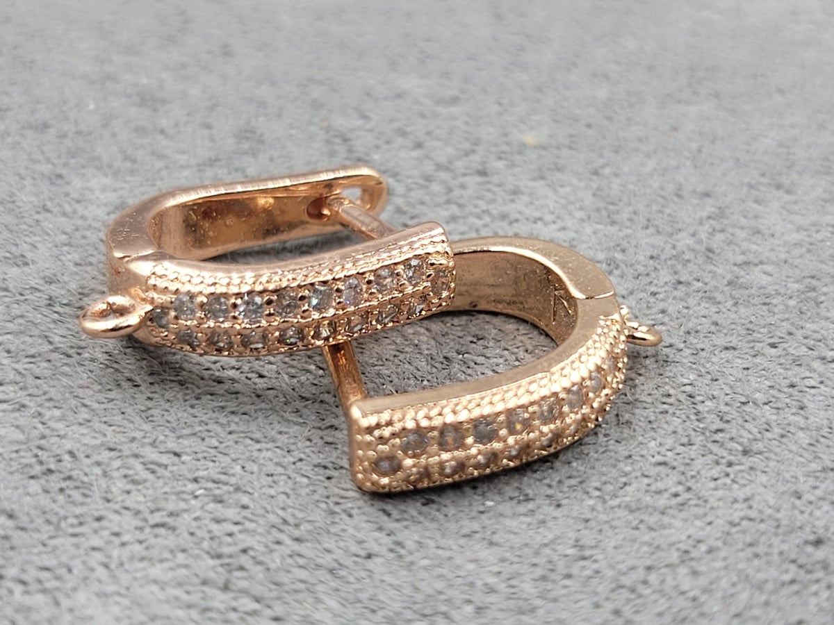 Швенза 4*17 мм колір рожеве золото ( гіпоалергений сплав)