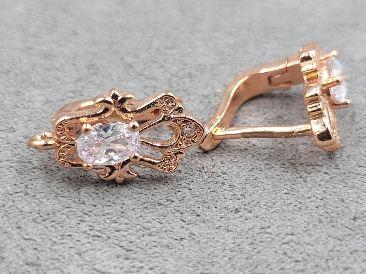 Швенза 10*16 мм колір рожеве золото ( гіпоалергений сплав)