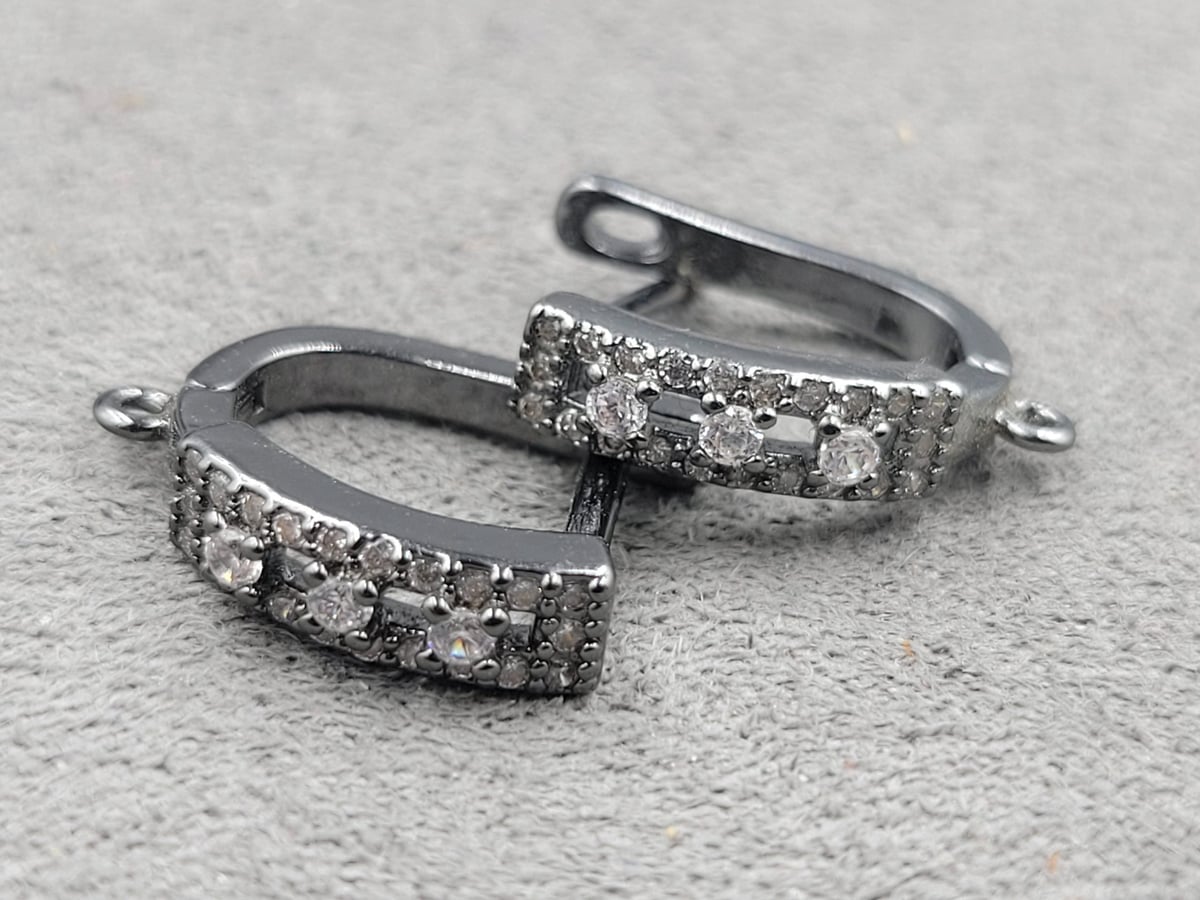 Швенза 4*17 мм колір чорний ( гіпоалергений сплав)