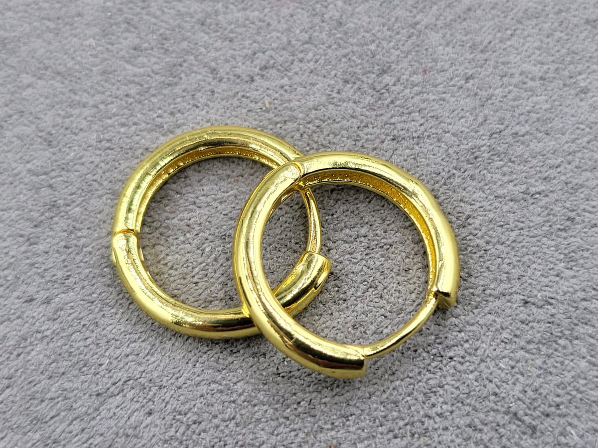 Швенза бублик 18 мм т.3 мм колір лимонне золото ( гипоалергений сплав)